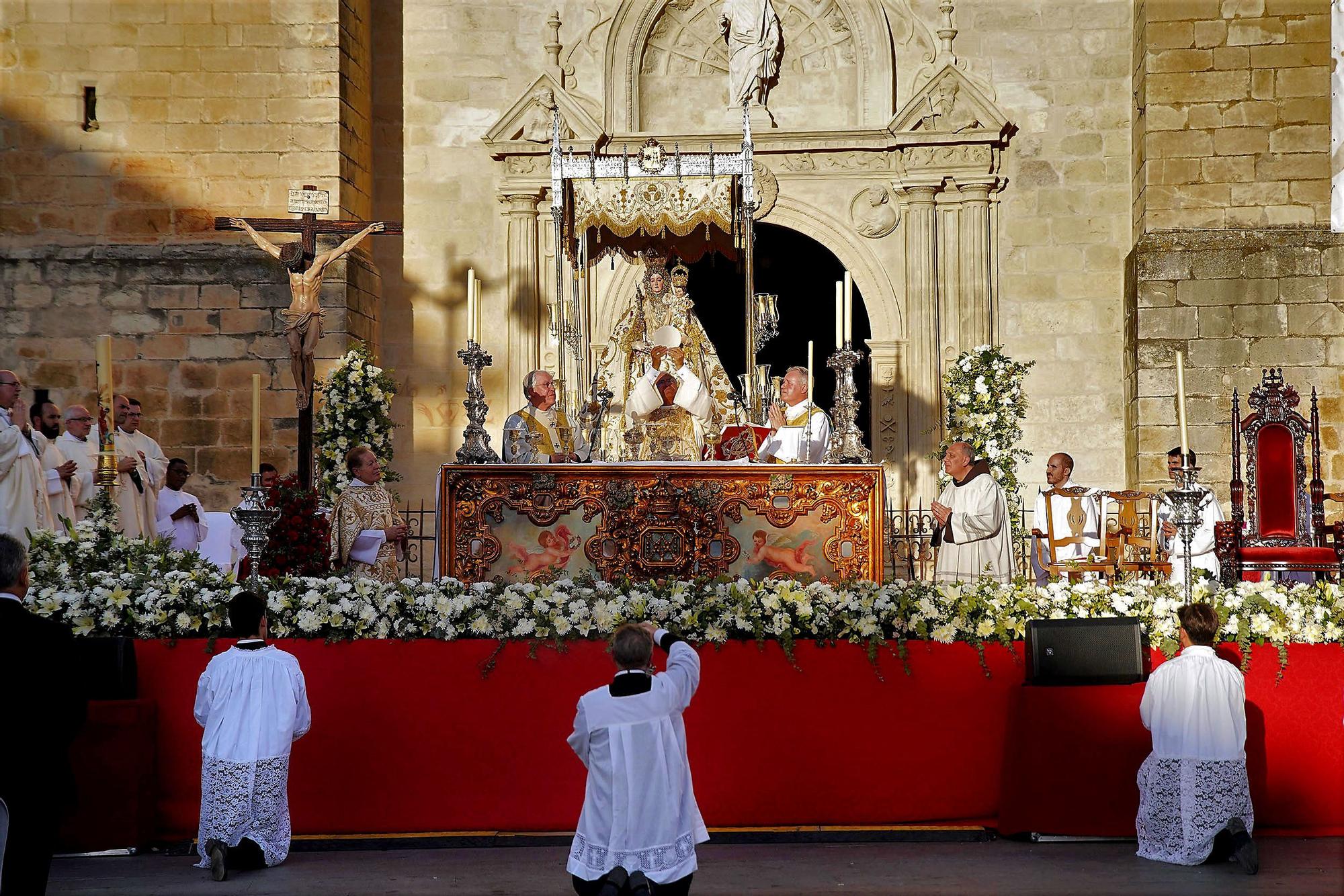 LXXV Aniversario de la coronación canónica de la Virgen de Araceli de Lucena