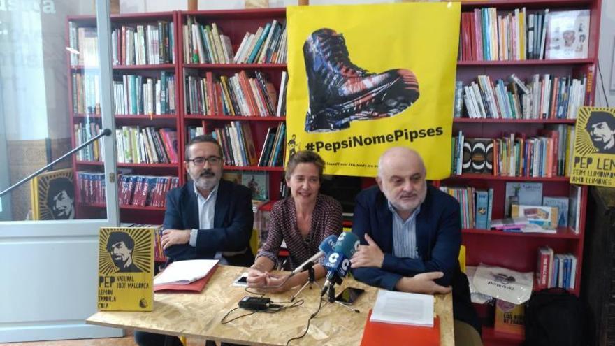 Carme Verdaguer, de Pep Factory, junto a Guillem Alcover y Nicolau Dolç.