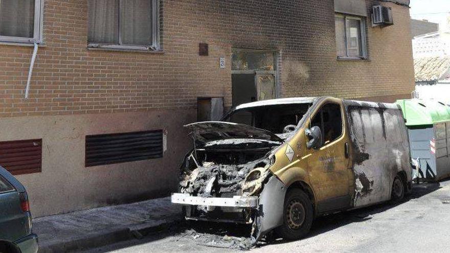 El vandalismo en Zaragoza se frena con casi la mitad de quemas de contenedores