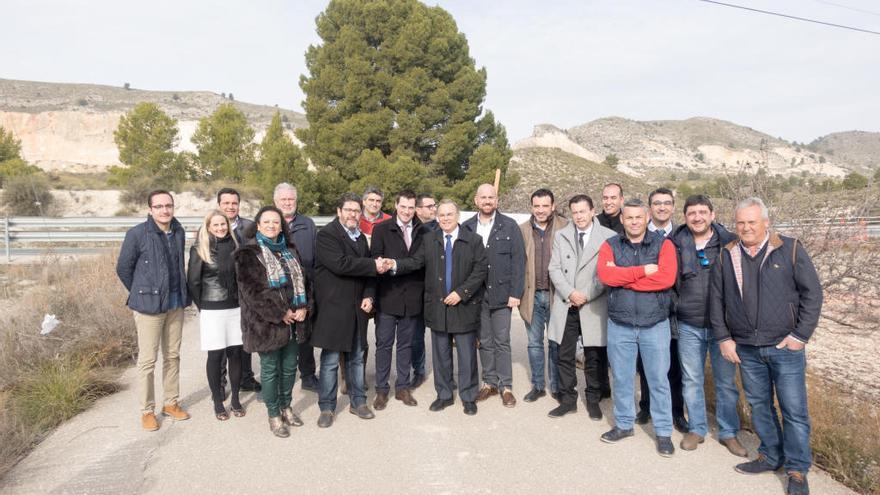 Tras diez años de reivindicaciones, se inician las obras del cruce de Canara