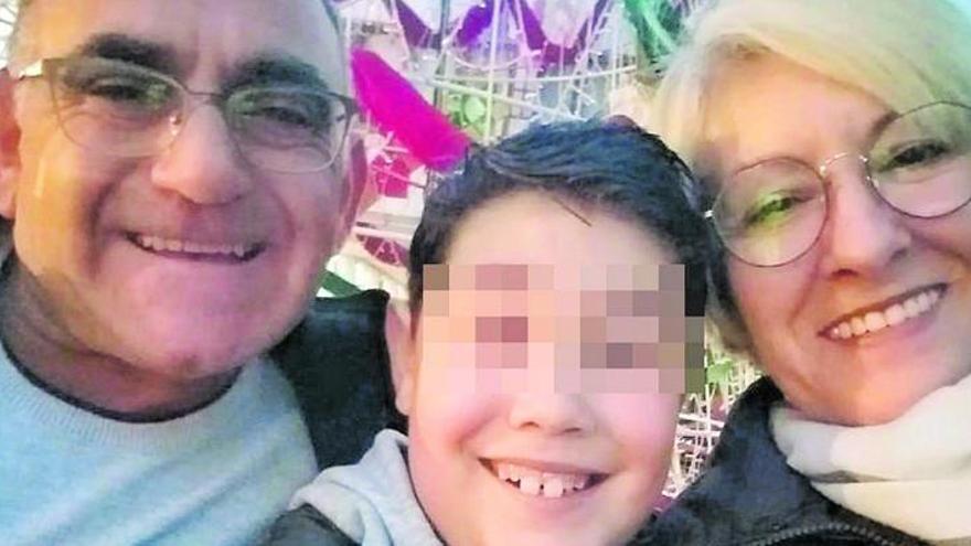 Los abuelos maternos de Aitor asumieron su patria potestad y lo criaron como un hijo desde que nació.