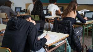 El Govern ha de crear 169 aules per abaixar les ràtios de 1r d’ESO El Govern ha de crear 169 aules per abaixar les ràtios de 1r d’ESO