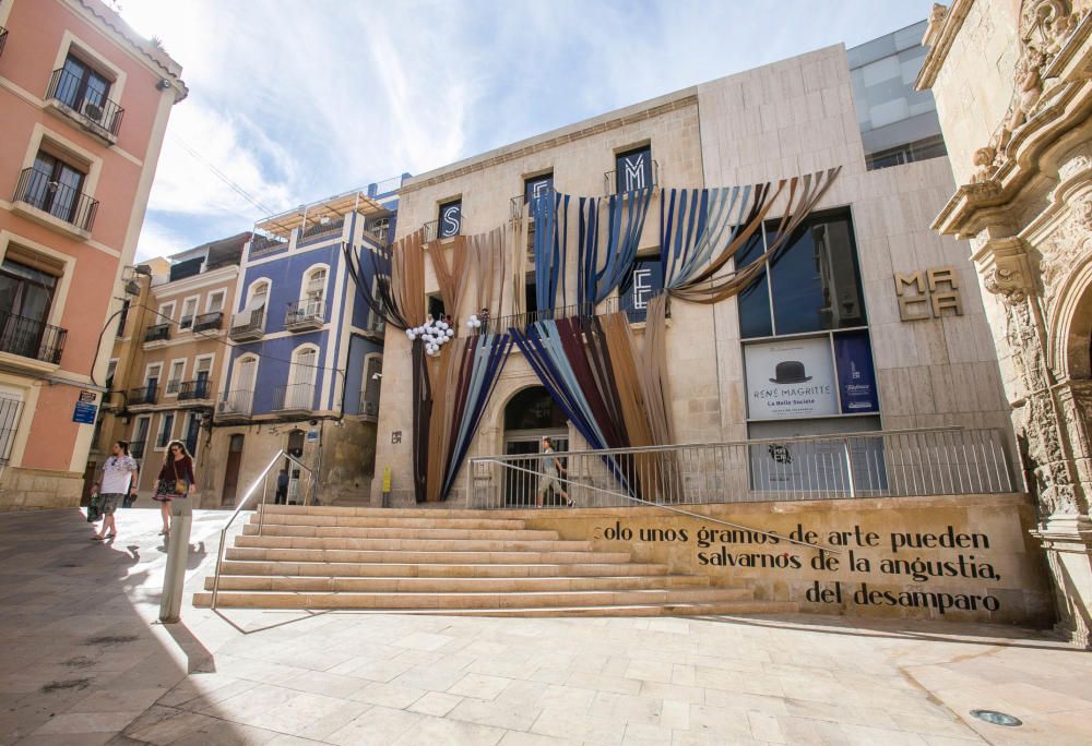 Instalaciones de arquitectura efímera en los museos de Alicante