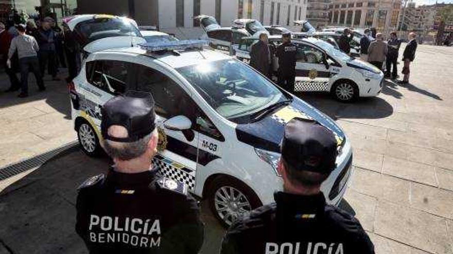 Benidorm aplaza el refuerzo de policías interinos hasta después de la Semana Santa