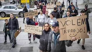 Chabolistas de Vallcarca salen a la calle ante su posible desalojo: "Queremos un futuro mejor"