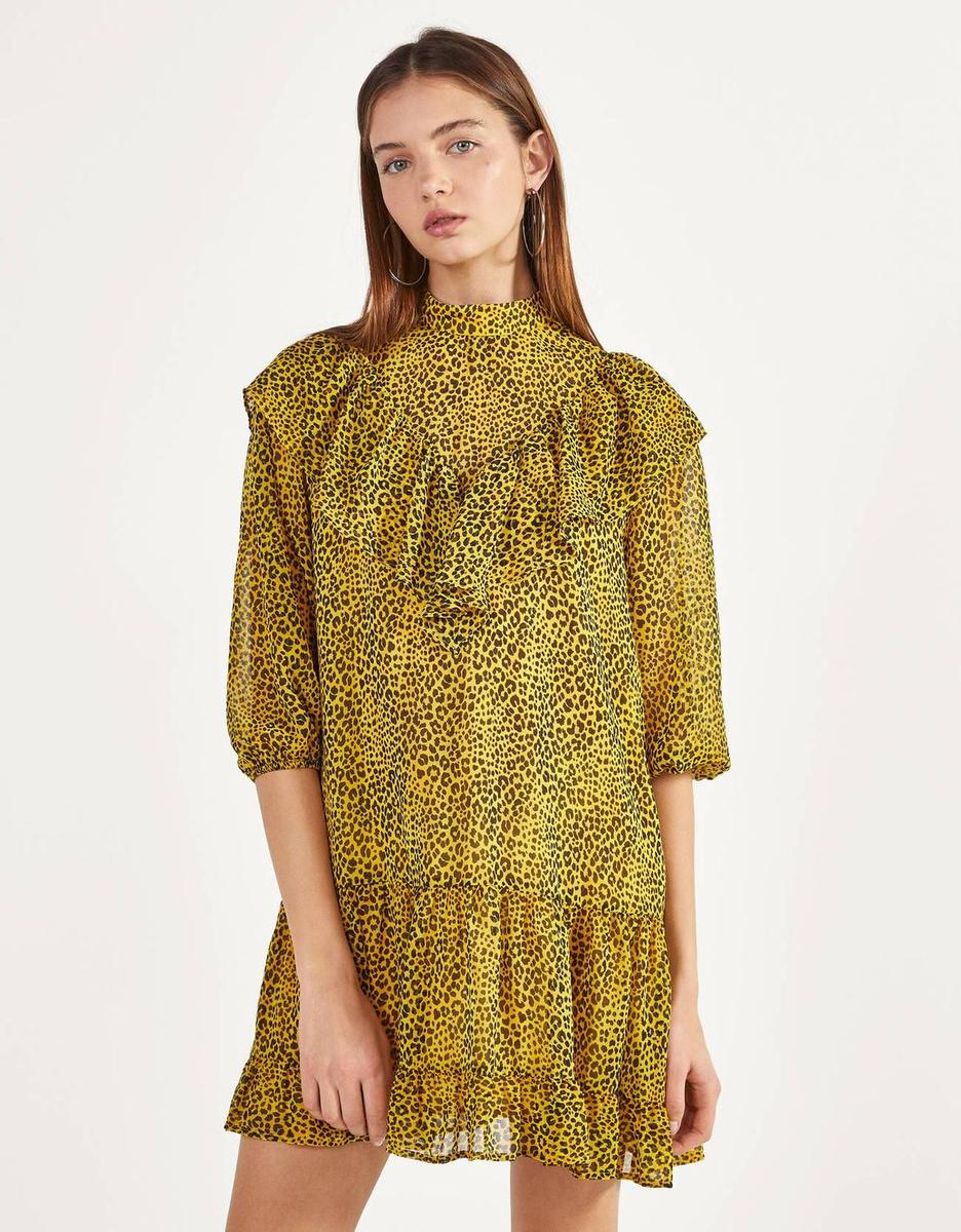 Vestido de las rebajas de Bershka con estampado animal