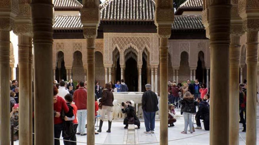 Disfruta de la belleza de Granada.