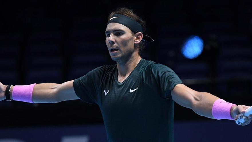 Nadal no puede con Thiem y se la jugará ante Tsitsipas