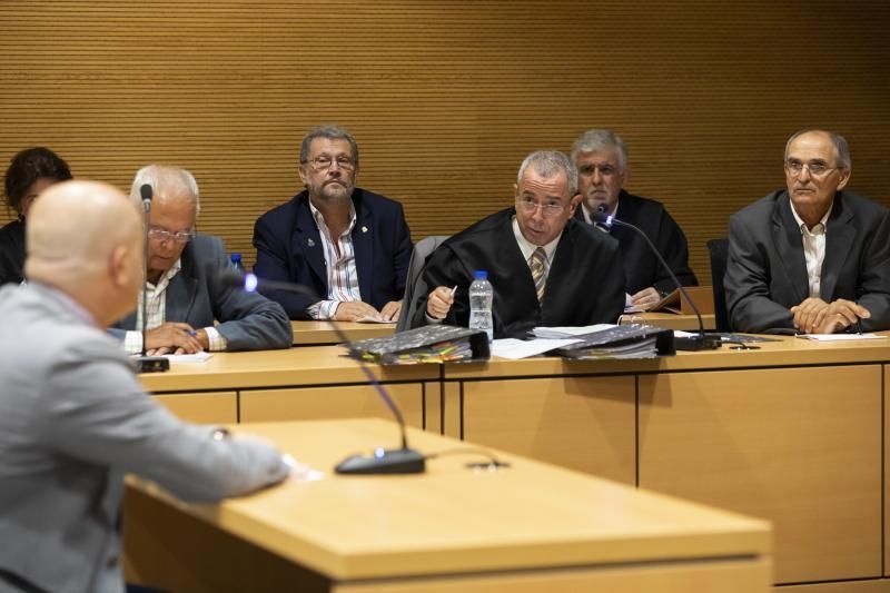 23.10.18.Las Palmas de Gran Canaria. Segunda jornada del juicio del caso Palmera, en la Ciudad de la Justicia. Foto Quique Curbelo  | 23/10/2018 | Fotógrafo: Quique Curbelo