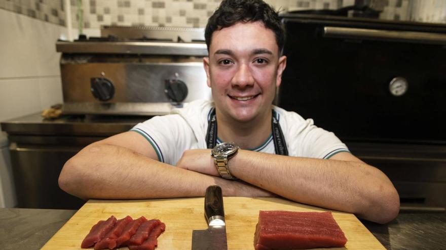 La advertencia de uno de los chefs más reputados de Asturias para cocinar el atún rojo: "No es igual que el bonito"
