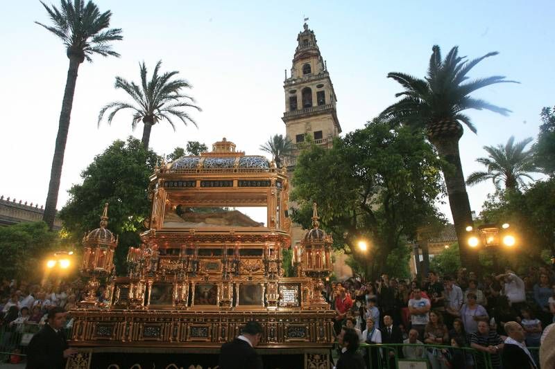 Imágenes del Viernes Santo en Córdoba