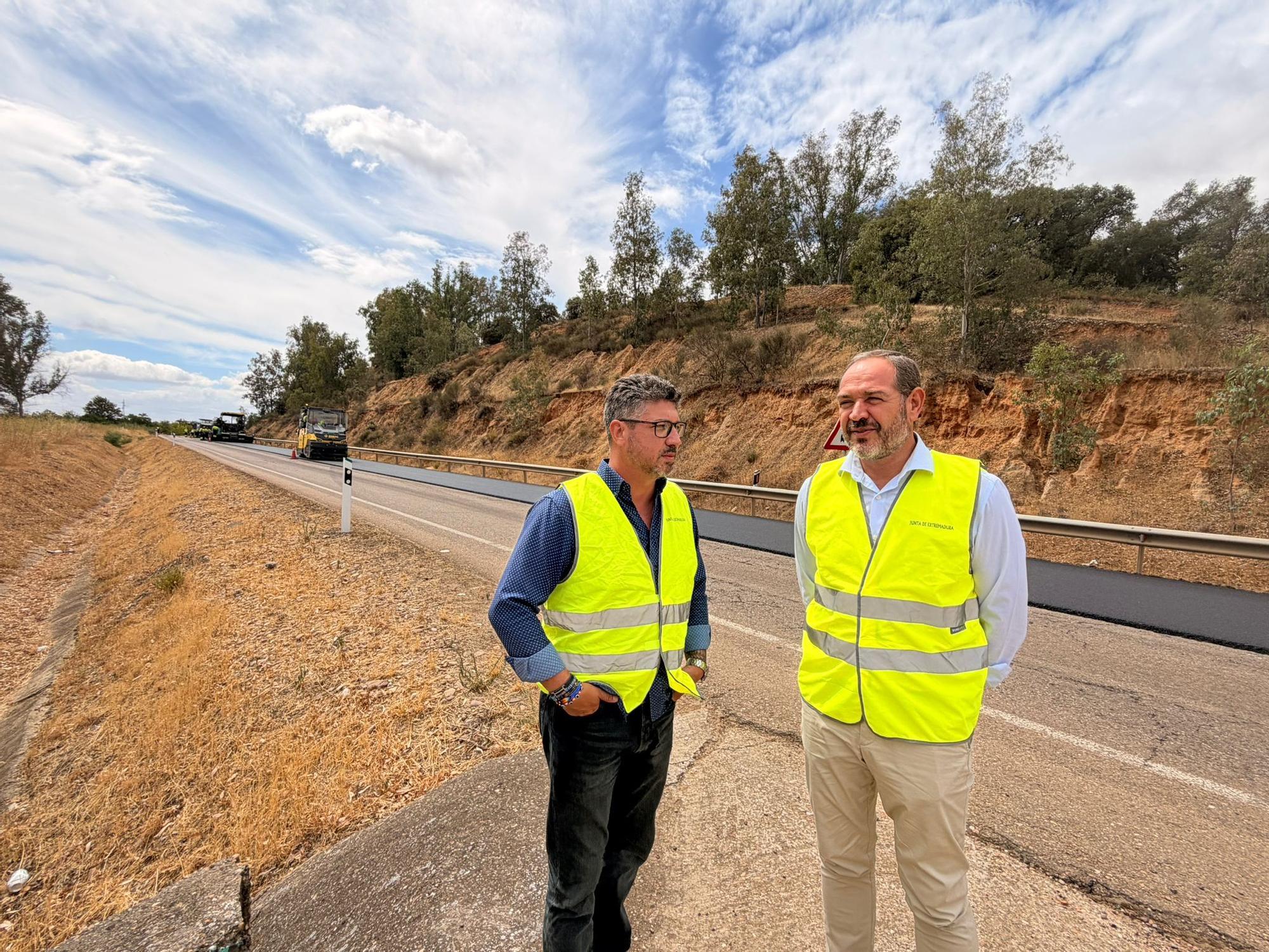 David Herrero y Francisco José Ramírez visitando las obras.