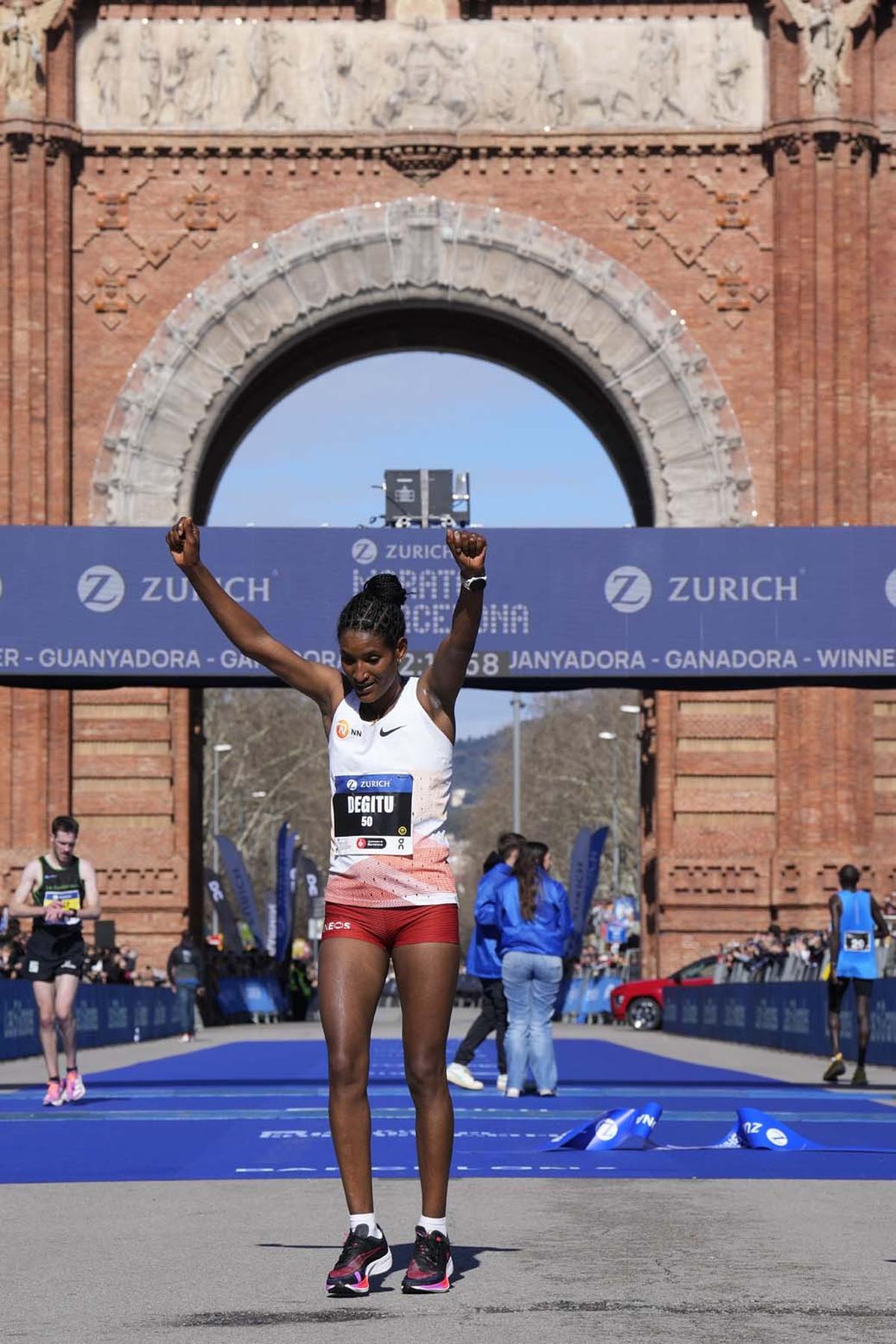 Has participado en la Marató de Barcelona 2024? ¡Búscate en las fotos¡