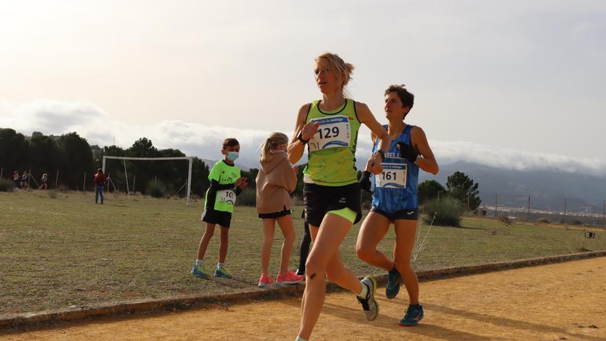 400 deportistas compiten en la XVIII edición del Cross Ciudad de Ronda