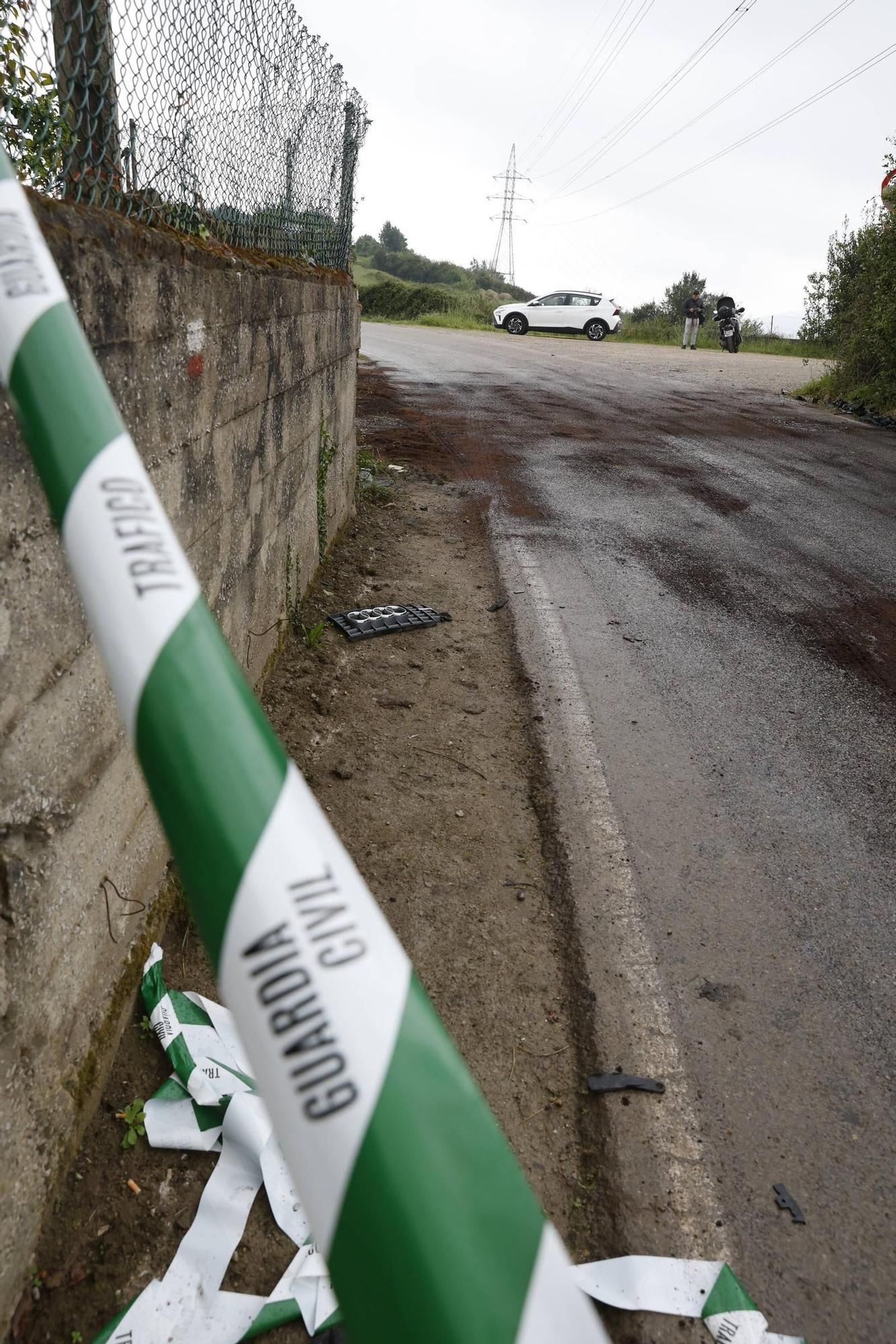 El lugar del accidente que acabó con la vida de un joven en Cenero, en imágenes