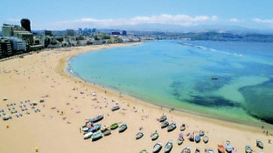 UxGC denuncia el uso de una imagen de Las Canteras para una publicidad de Tenerife