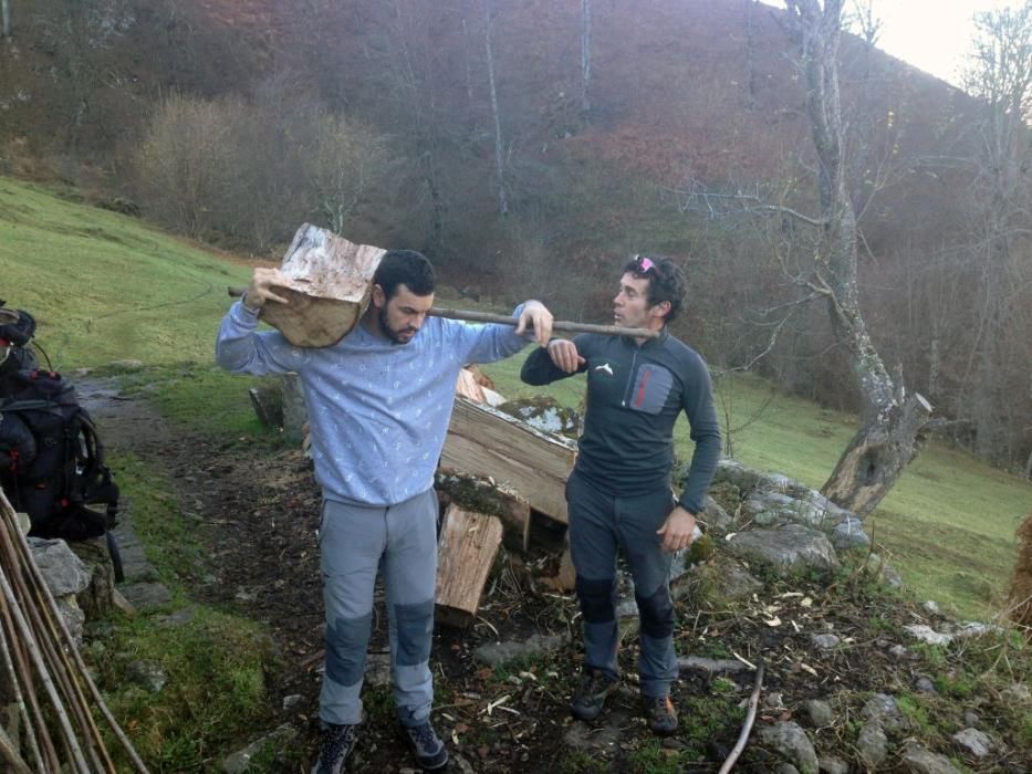 El actor Mario Casas en los Picos de Europa