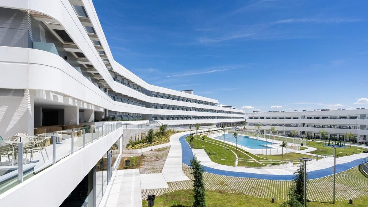 La Universidad Francisco de Vitoria amplía su oferta de alojamiento para estudiantes gracias a una alianza con Student Experience