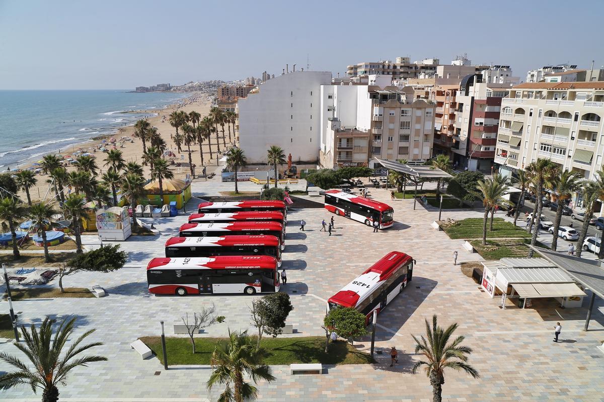 Presentación de la renovación parcial de la flota de Avanza en Torrevieja en el año 2020