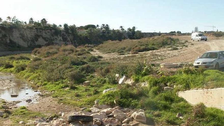 Imagen del río Seco, cuya ribera alta descarta urbanizar el Consell