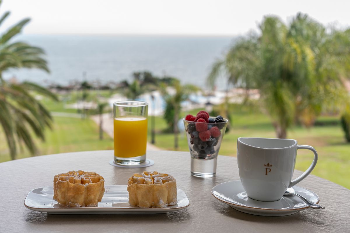 Desayuno con vistas en el Parador de Mazagón.