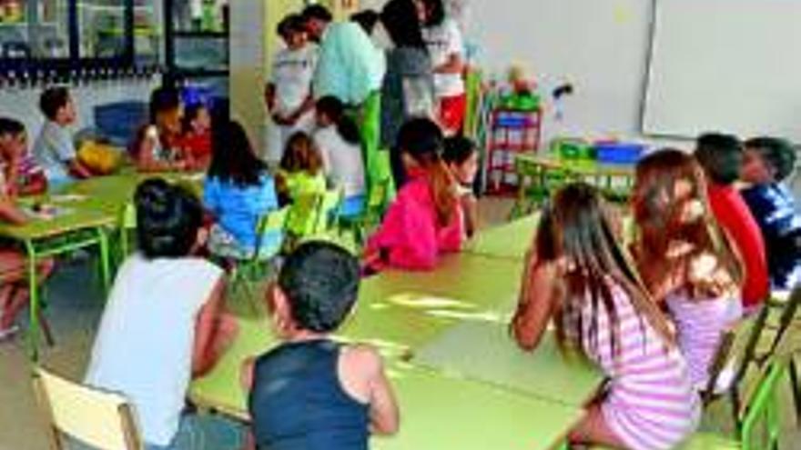Una veintena de niños participan en el espacio educativo saludable