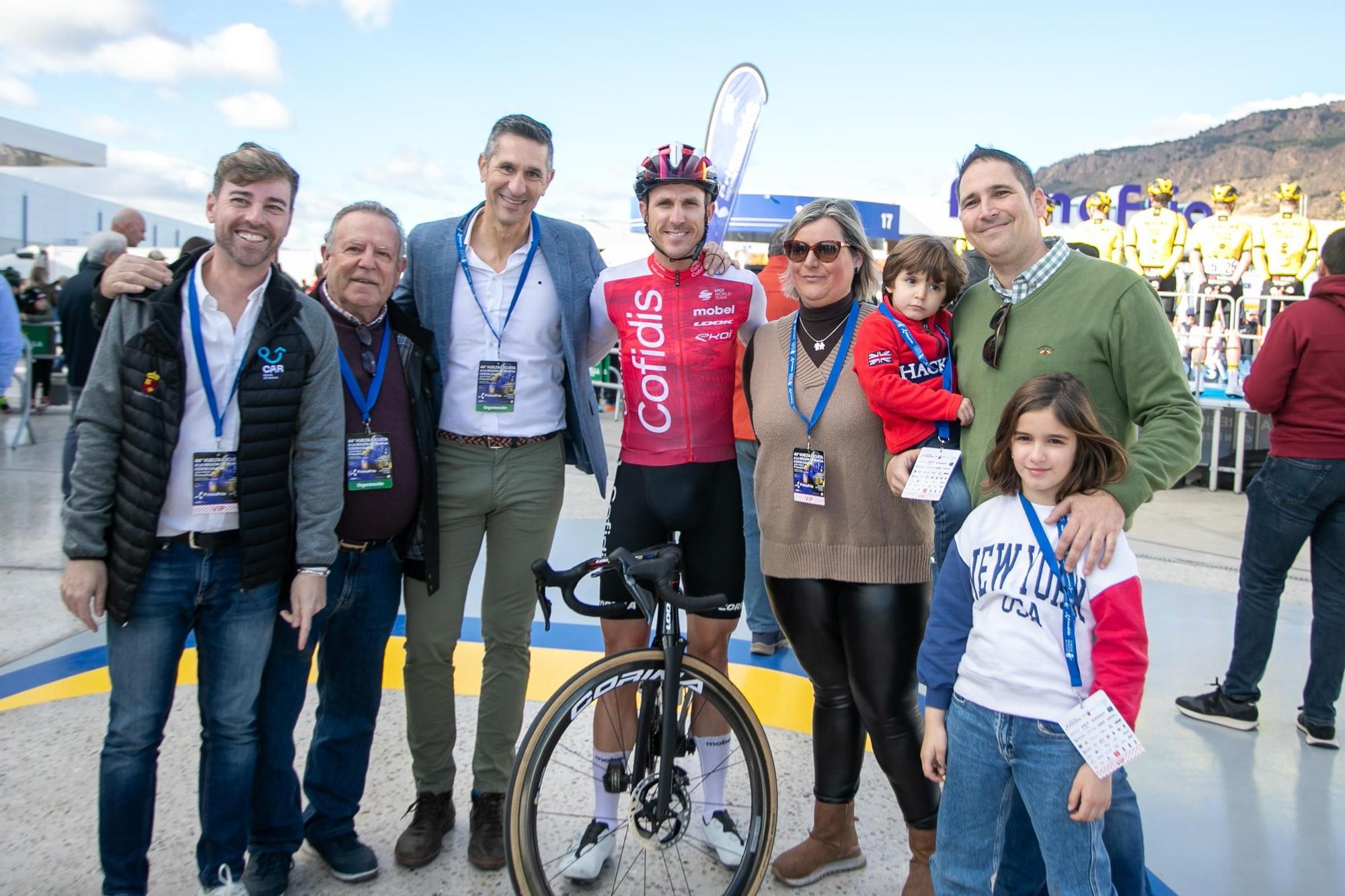 FOTOS: Así ha sido la salida de la Vuelta Ciclista a la Región de Murcia