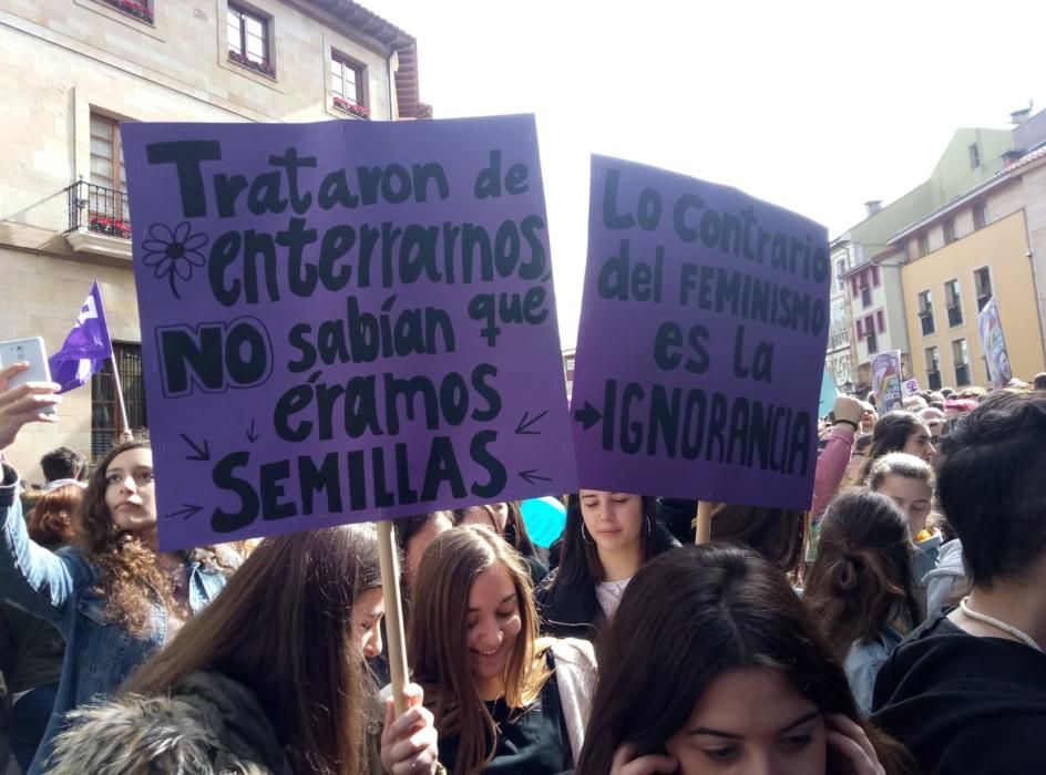 8-M en Asturias: El feminismo inunda las plazas