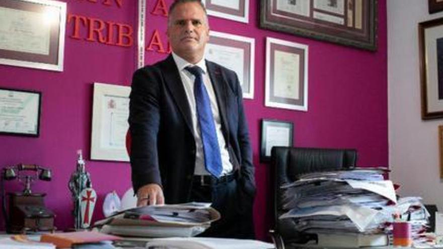 Muere Ibán Uriarte, abogado y exconsejero del PP en el Cabildo de Gran Canaria