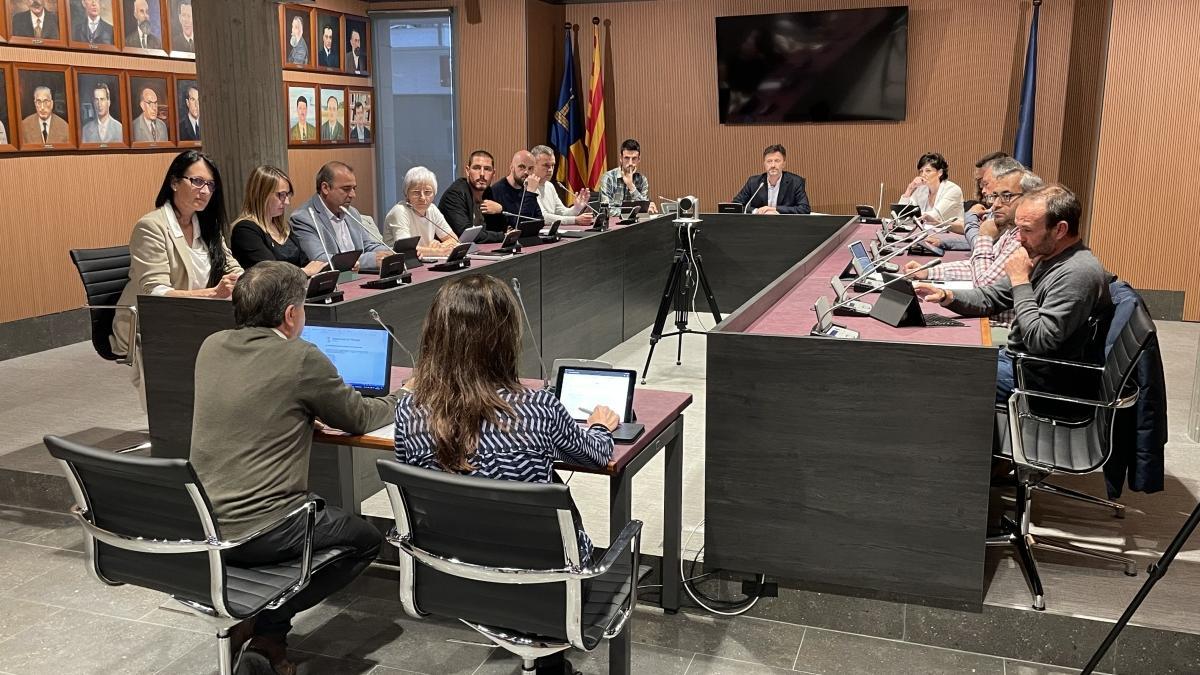 La sessió plenària s&#039;ha celebrat a la nova Sala de Plens Municipal