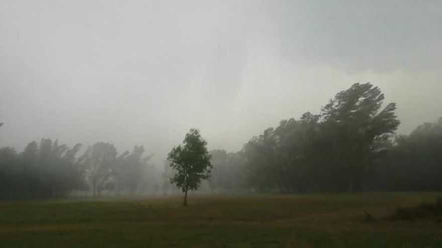 Tormenta en el área recreativa de Tintores, en Verín.