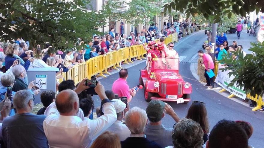 Begur celebra la seva baixada de carretons