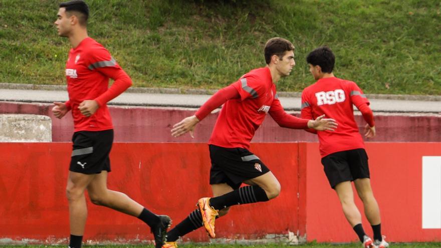 Gragera y Milo vuelven a la convocatoria del Sporting para recibir al Eibar