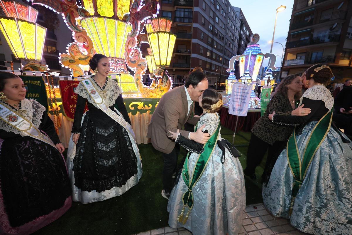 Pérez Llorca ratifica el apoyo de la Generalitat para "proteger nuestras señas de identidad como son las fiestas de la Magdalena"