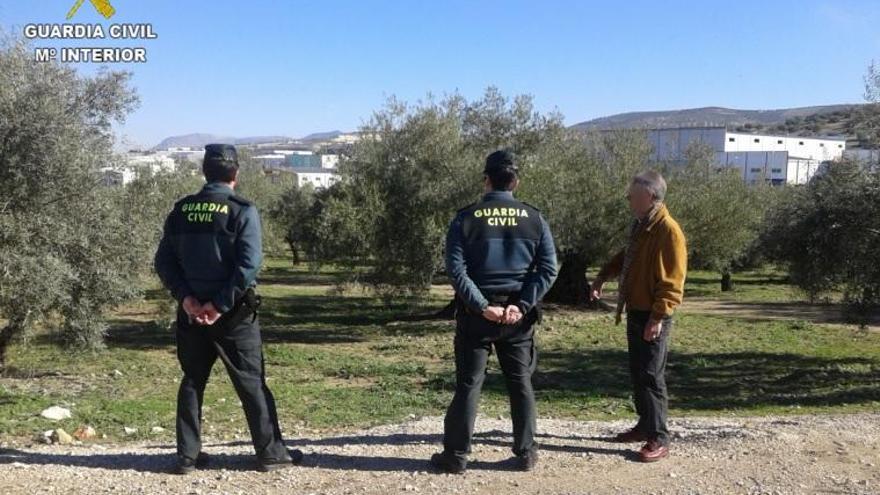 La Guardia Civil intensifica su campaña informativa para prevenir robos en el campo