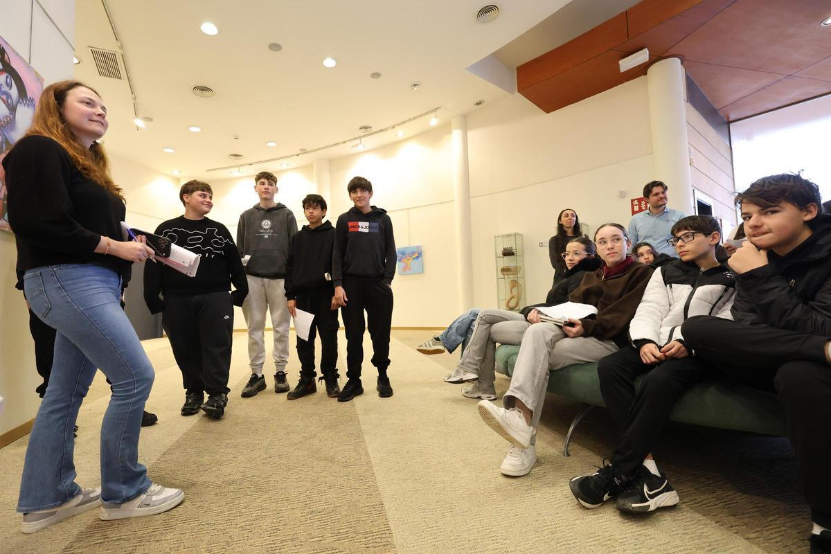 Los alumnos de 2º de la ESO de Sant Agustí visitan el Diario de Ibiza Los alumnos de 2º de la ESO de Sant Agustí visitan el Diario de Ibiza