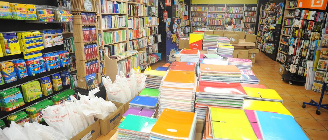 Una librería al comienzo del curso.