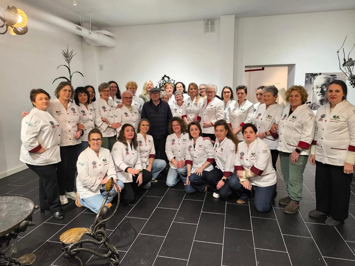 En imágenes: el Club de Guisanderas recorre el Occidente en una intensa jornada En imágenes: el Club de Guisanderas recorre el Occidente en una intensa jornada