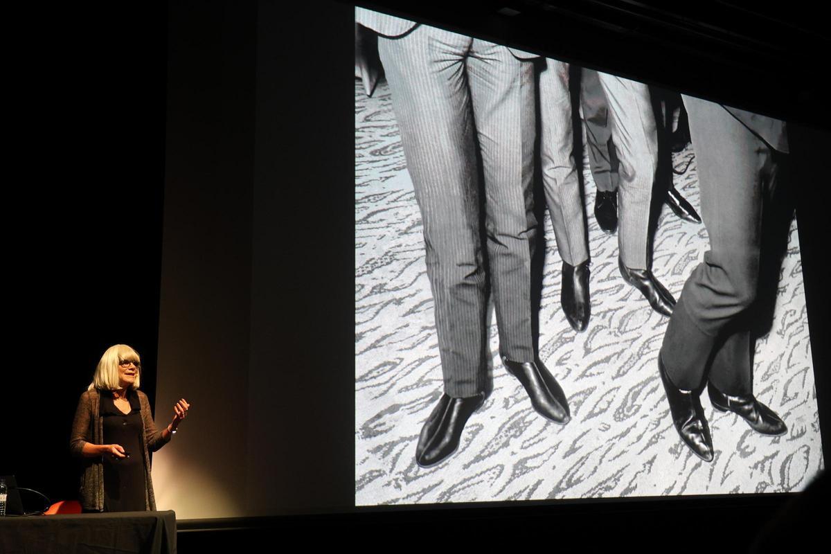 Lynn Goldsmith, con la foto de las botas de The Beatles.