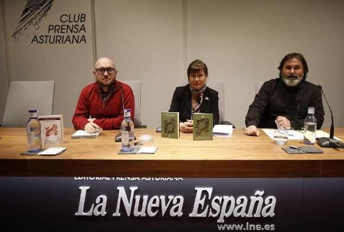 Desde la izquierda, Vicente Montes, Esther García y Aurelio González Ovies.