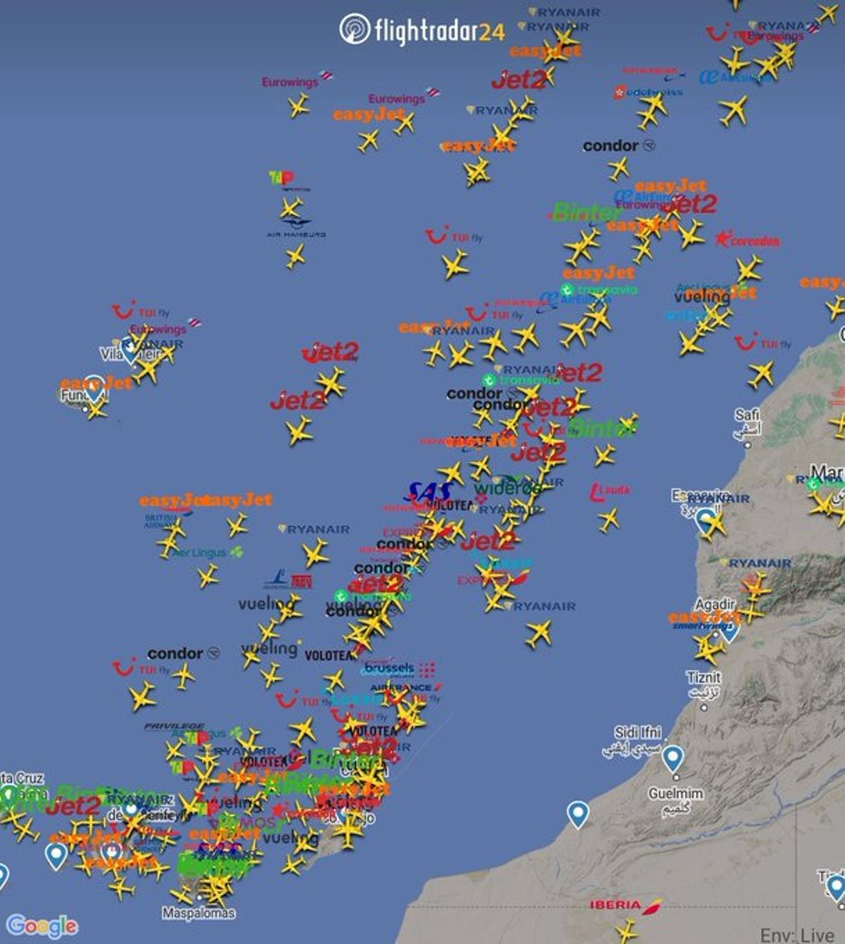 &quot;Europa se va de Semana Santa a Canarias&quot;: la foto de un aluvión de aviones llegando a las Islas