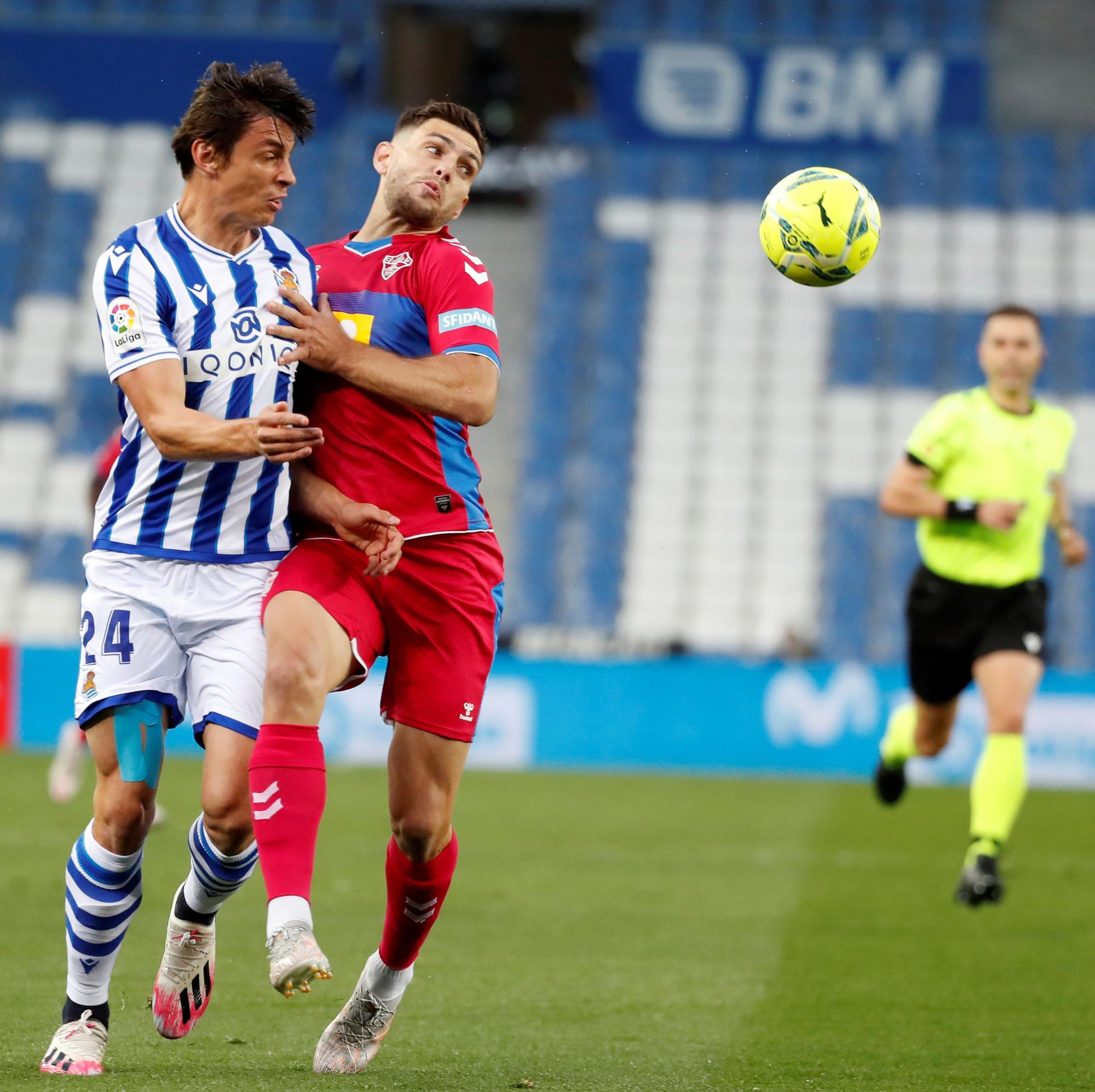 Las mejores imágenes del partido entre la Real Sociedad y el Elche CF