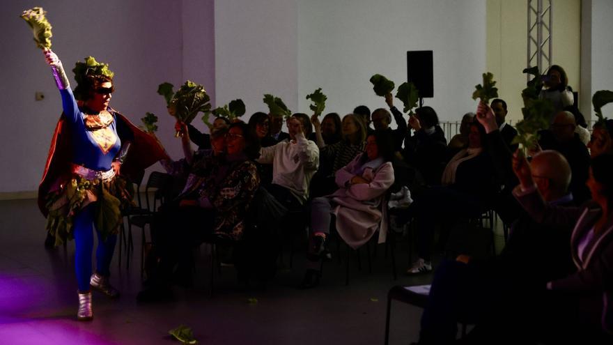 VÍDEO: Laboral Centro de Arte y el museo nacional Thyssen-Bornemisza estrechan lazos con la firma de un convenio para impulsar a las artistas performativas asturianas