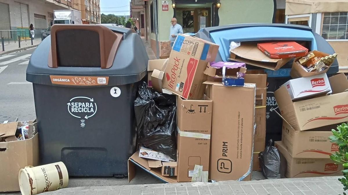 Basura en el Port de Sagunt