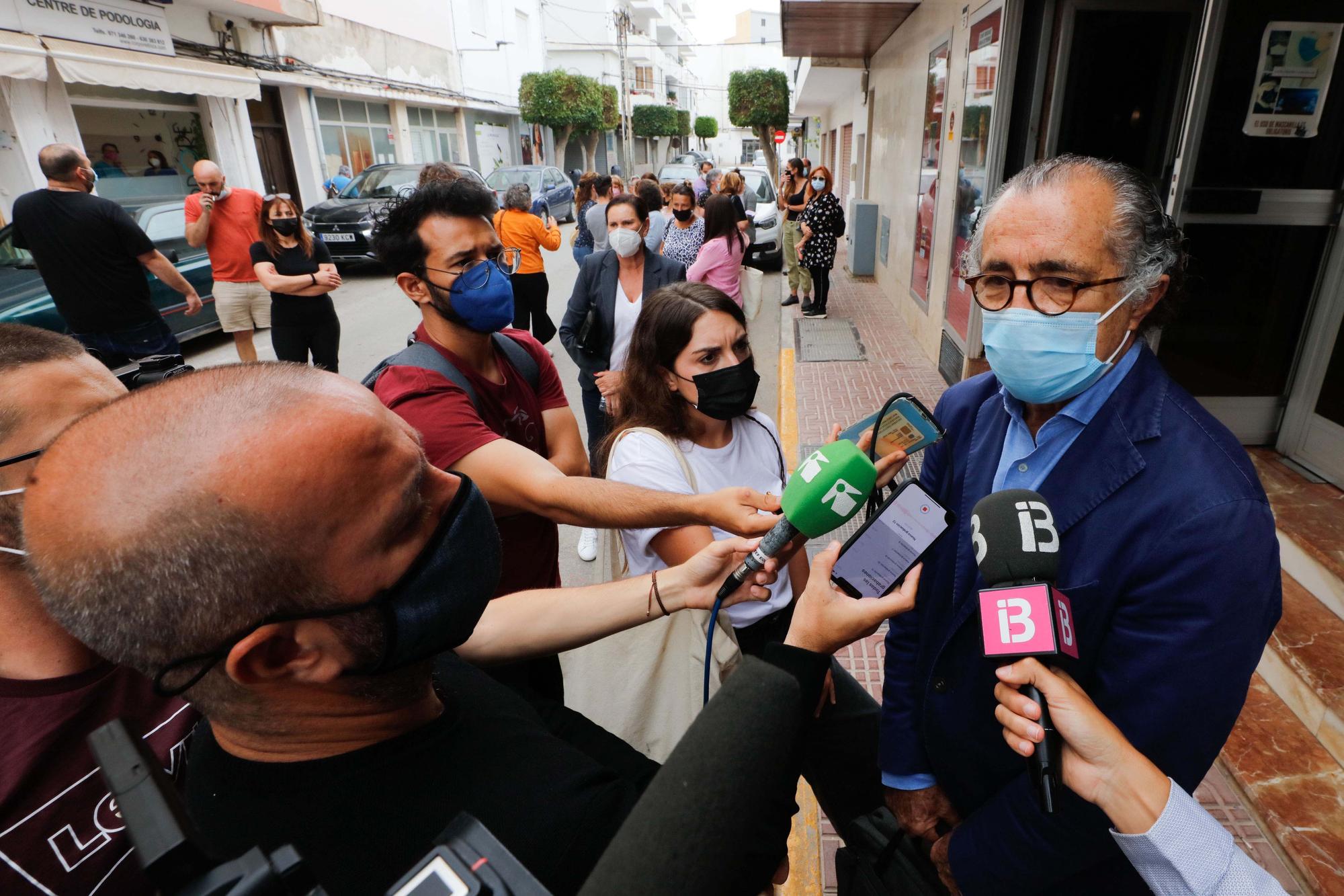 Los vecinos de los Don Pepe, en Ibiza, en pie de guerra contra el desalojo