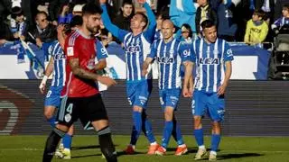 El Alavés tira abajo la puerta de la salvación