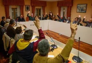 Cacabelos acusa a PP y BNG de «dar la espalda» al pueblo de O Grove