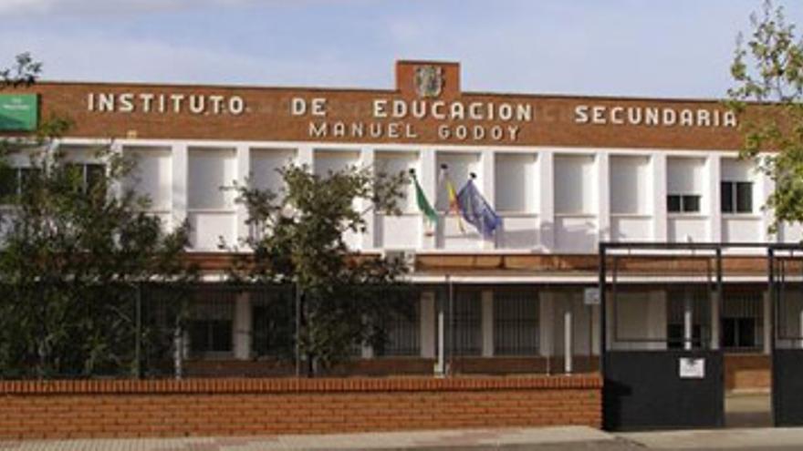 La falta de alumnos obliga a ´fusionar´ institutos en Castuera y en Llerena