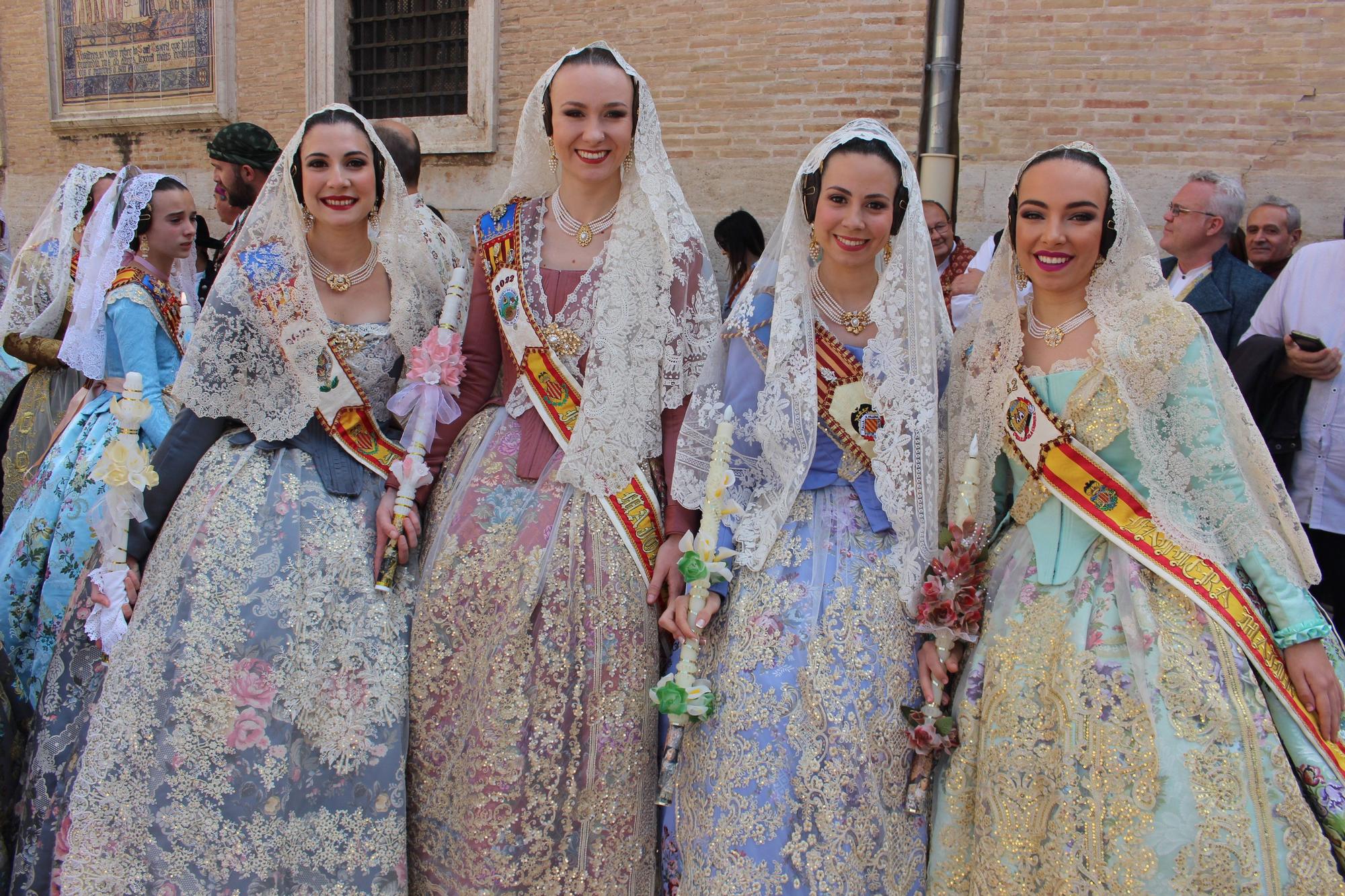 La fuerza de las Fallas en la Procesión de la Virgen (I)