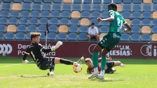 El Pontevedra vence al Arenteiro en su quinto partido de pretemporada (2-0)